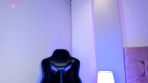 Camelia Smith online show from 02.04.25