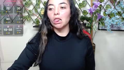 Snapshot of cameliasaenz chatting on 12.27.24 camelia online show from 12.27.24