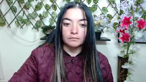 Snapshot of cameliasaenz chatting on 01.21.25 camelia online show from 01.21.25