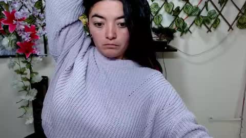 Snapshot of cameliasaenz chatting on 01.23.25 camelia online show from 01.23.25