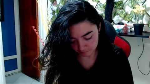 Snapshot of cameliasaenz chatting on 01.27.25 camelia online show from 01.27.25