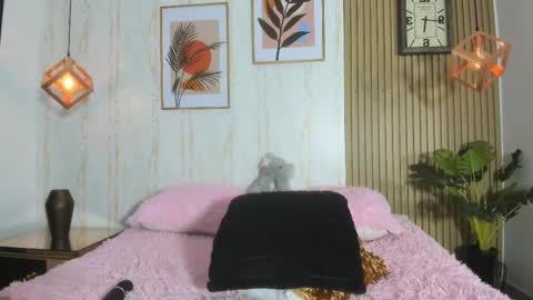 Cameron  online show from 02.19.25