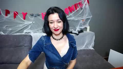 Cameronenns online show from 10.25.25