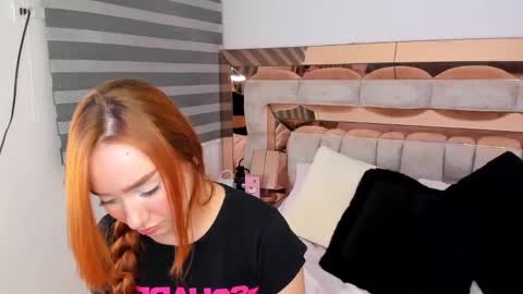 Snapshot of cami_lovers1 chatting on 10.01.25 camii online show from 10.01.25