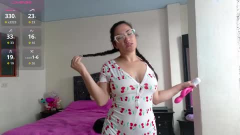 Snapshot of cami_suarez_1 chatting on 05.23.26 online show from 05.23.26