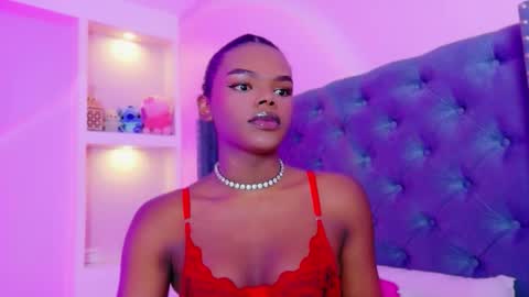 camiestrada online show from 10.19.25