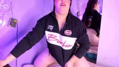 Camila Osorio online show from 11.20.25