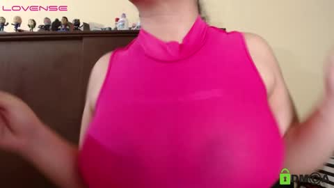 Snapshot of camiilahotxxx chatting on 12.07.24 Camila online show from 12.07.24