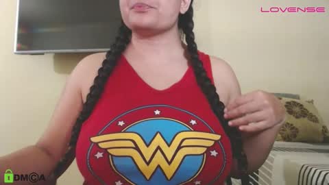 Snapshot of camiilahotxxx chatting on 10.28.25 Camila online show from 10.28.25