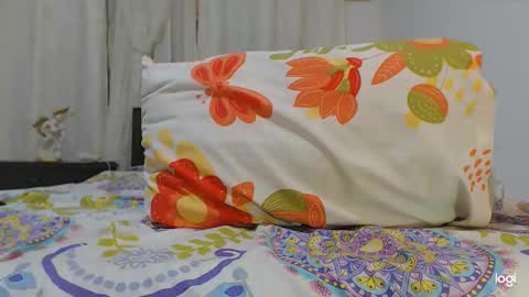 Snapshot of camila_blandexxxx chatting on 10.31.25 Instagram camila blande1 online show from 10.31.25