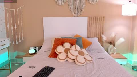 Snapshot of camila_bustamante_ chatting on 02.18.26 camila_bustamante_ online show from 02.18.26