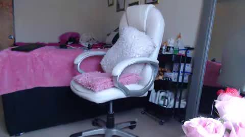 Camila online show from 02.02.25