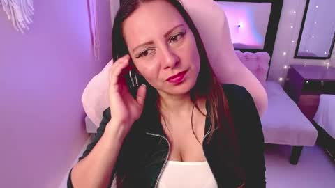 Snapshot of camila_delarosa chatting on 05.08.26 camila online show from 05.08.26