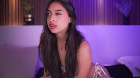 Camila online show from 11.11.25