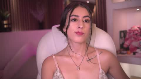 camila_martinez9 online show from 09.18.25