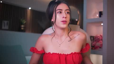 Snapshot of camila_martinez9 chatting on 10.08.25 camila_martinez9 online show from 10.08.25