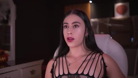 Snapshot of camila_martinez9 chatting on 10.16.25 camila_martinez9 online show from 10.16.25