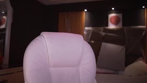 Snapshot of camila_martinez9 chatting on 10.17.25 camila_martinez9 online show from 10.17.25