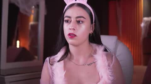 Snapshot of camila_martinez9 chatting on 10.31.25 camila_martinez9 online show from 10.31.25