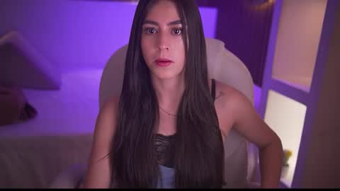 Snapshot of camila_martinez9 chatting on 11.26.25 camila_martinez9 online show from 11.26.25