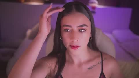 Snapshot of camila_martinez9 chatting on 12.03.25 camila_martinez9 online show from 12.03.25