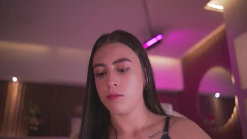 Snapshot of camila_martinez9 chatting on 12.17.25 camila_martinez9 online show from 12.17.25