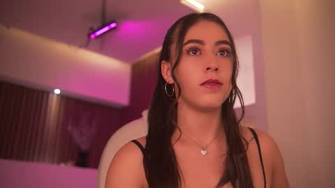 Snapshot of camila_martinez9 chatting on 02.25.26 camila_martinez9 online show from 02.25.26