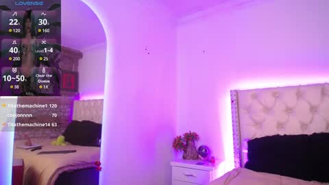 Camila Mishima online show from 01.11.25