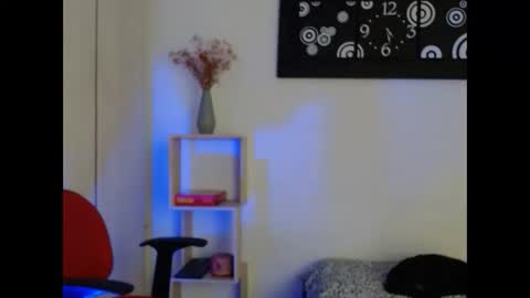 Snapshot of camila_ventura chatting on 09.10.25 Camila ventura online show from 09.10.25