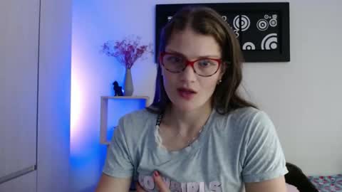 Snapshot of camila_ventura chatting on 10.23.25 Camila ventura online show from 10.23.25