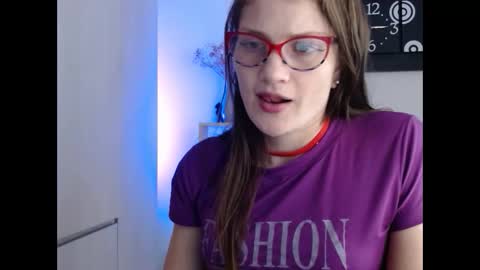 Snapshot of camila_ventura chatting on 10.26.25 Camila ventura online show from 10.26.25