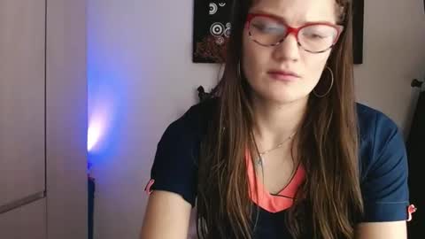 Snapshot of camila_ventura chatting on 11.03.25 Camila ventura online show from 11.03.25