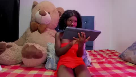 Snapshot of camila_vixen1 chatting on 04.25.26 camila_vixen1 online show from 04.25.26