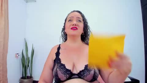 Snapshot of camilaa_foxxx chatting on 04.18.26 camilaa foxxx online show from 04.18.26