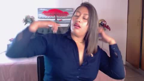 camilaa_m online show from 09.30.25