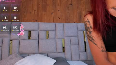 camilaa_smith_ online show from 04.01.26