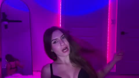 Camila online show from 11.03.25