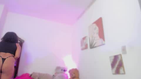 Snapshot of camilafoox7 chatting on 10.11.25 Camila Foox online show from 10.11.25