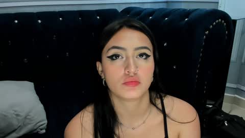Snapshot of camilahunter__ chatting on 12.18.24 Camila online show from 12.18.24