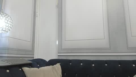 Snapshot of camilahunter__ chatting on 12.19.24 Camila online show from 12.19.24