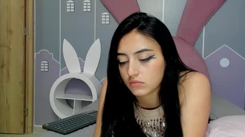 Snapshot of camilahunter__ chatting on 02.16.25 Camila online show from 02.16.25