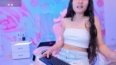 Snapshot of camilareyes13 chatting on 08.03.26 Cami 3 online show from 08.03.26