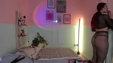 Snapshot of camilarivers chatting on 10.28.25 Camila online show from 10.28.25