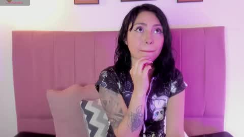 Camila online show from 11.11.25