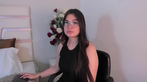 Camila online show from 02.05.25