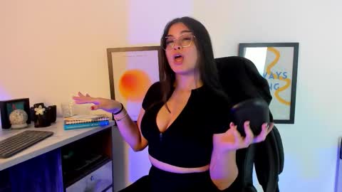 Camila online show from 10.28.25