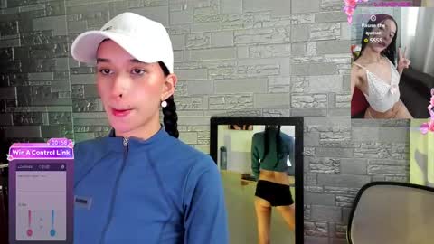 Snapshot of camilavill chatting on 03.12.25 CamilaVill online show from 03.12.25