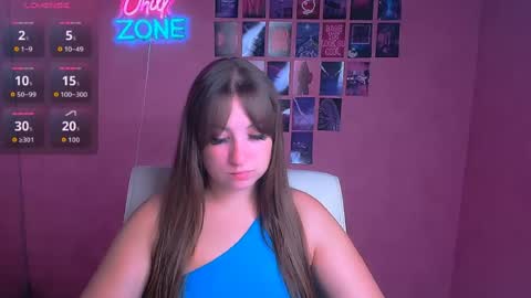 Snapshot of camilla_body chatting on 07.17.26 Camilla online show from 07.17.26