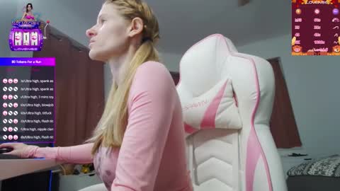 Snapshot of camillacassidy chatting on 11.21.25 CamillaCassidy online show from 11.21.25