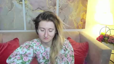 Snapshot of camilladreamer chatting on 06.10.26 camilladreamer online show from 06.10.26